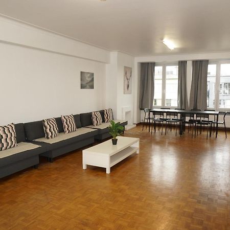 Belga Apartment 3 Bedrooms. แอนต์เวิร์ป ภายนอก รูปภาพ