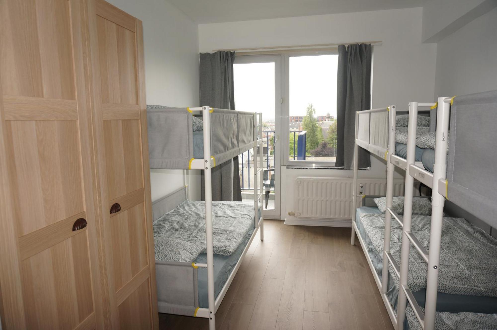 Belga Apartment 3 Bedrooms. แอนต์เวิร์ป ภายนอก รูปภาพ