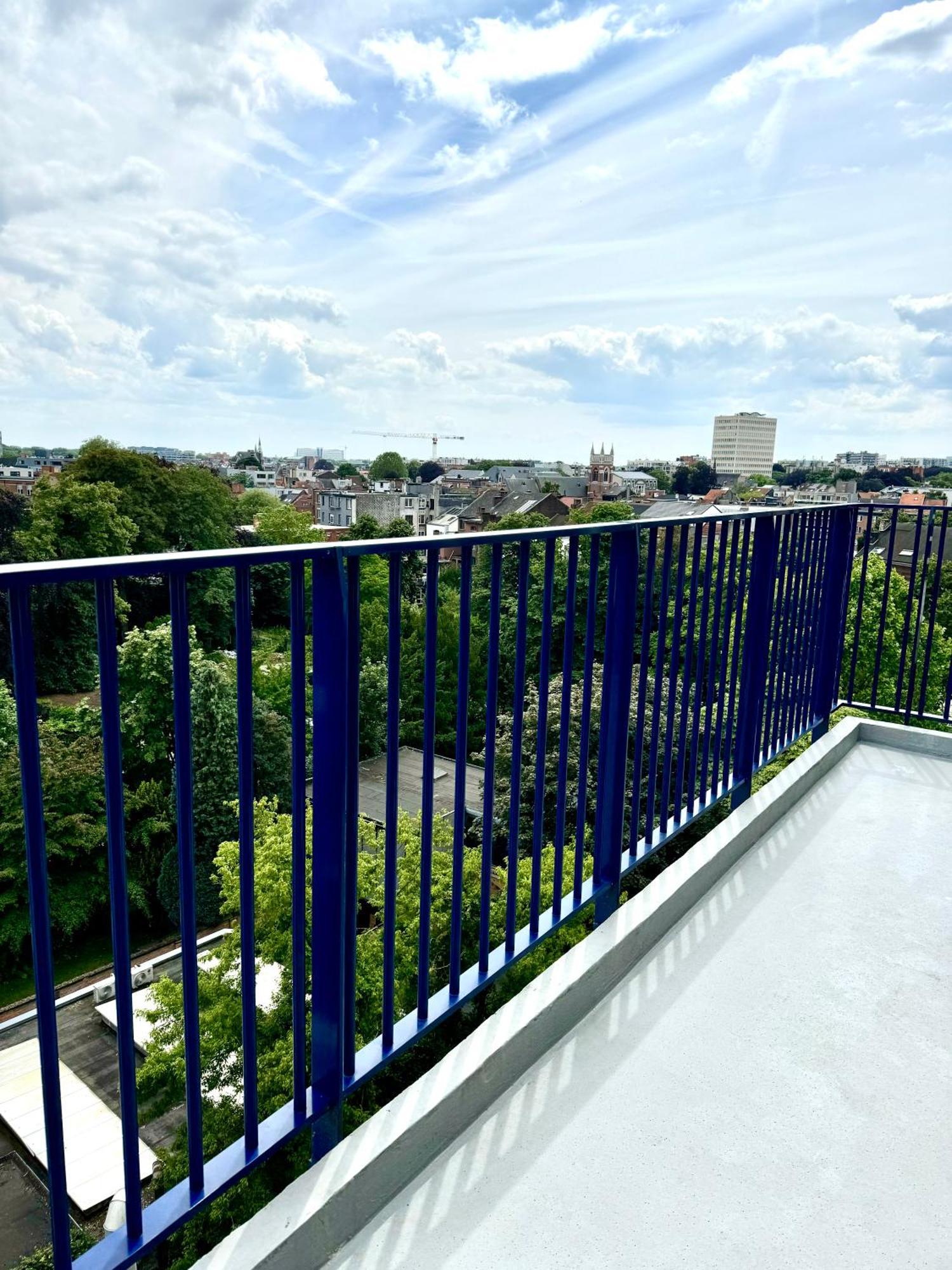 Belga Apartment 3 Bedrooms. แอนต์เวิร์ป ภายนอก รูปภาพ